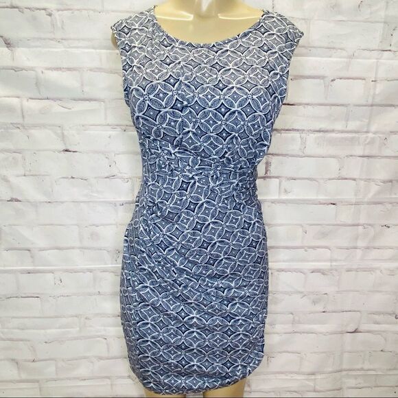Kut from the Kloth Women Sleeveless Stretch Pleated Dress size 6 - Picture 1 of 11